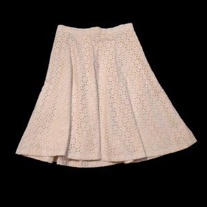 Ann Taylor White Eyelet Flare Skirt Size 2P